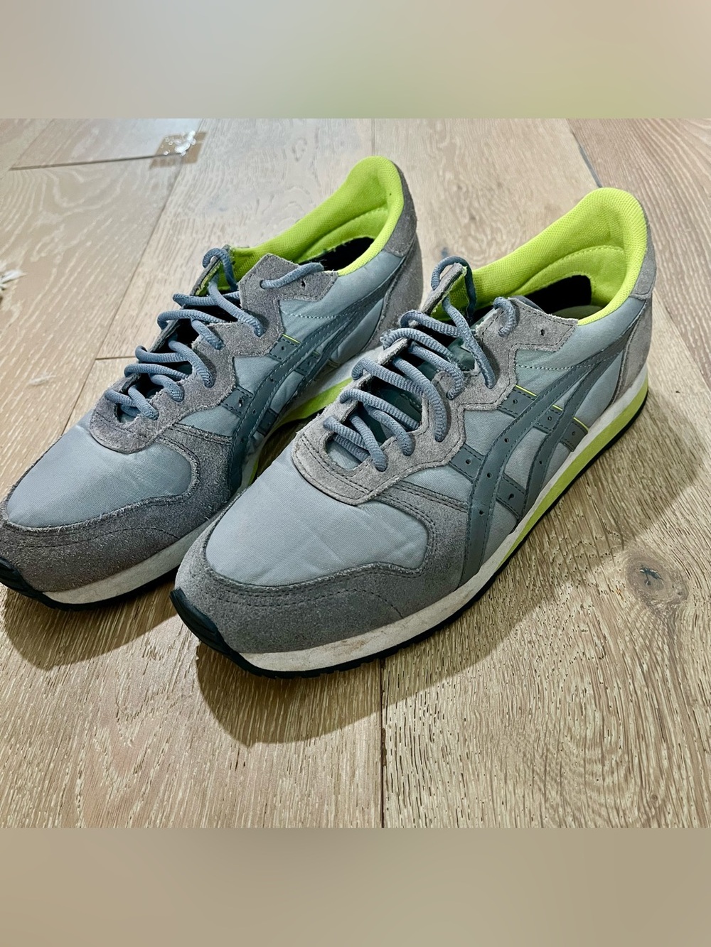 ASICS Onitsuka Tiger OC Runner Sneakers Light Gray Gray Chartreuse Men’s 10